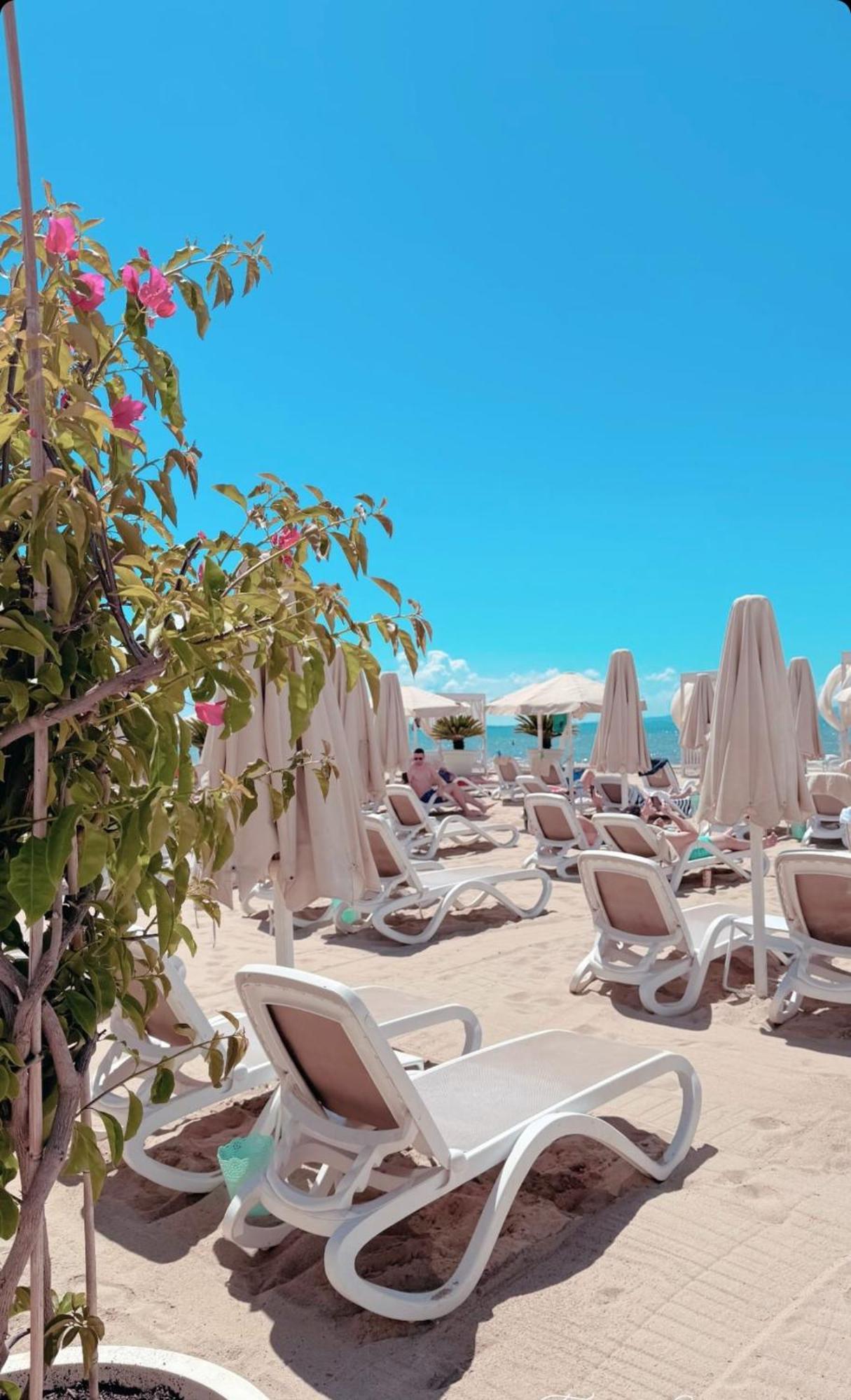 Vivi'S Seaside Apartment Durrës Kültér fotó